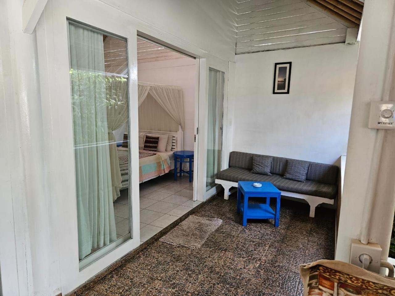 נוסה-למבונגן Villa Waru מראה חיצוני תמונה